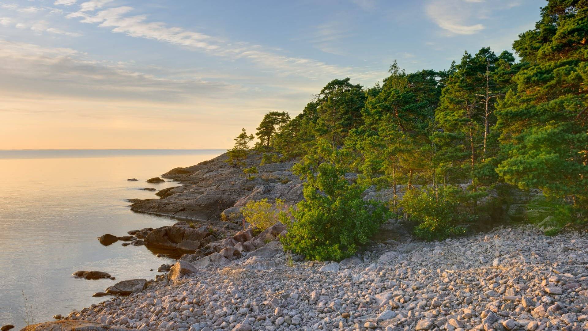 Stenstrand på Djurö, Djurö nationalpark, Vänern.